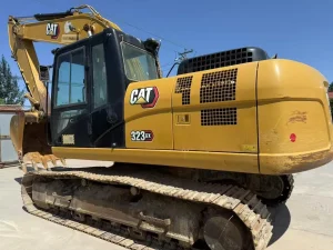 CAT323GX5 1
