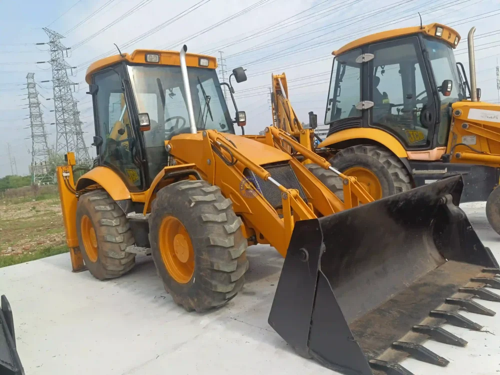 JCB3CX.1
